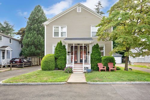 144 Beaumont St, Fairfield, CT, 06824-5727 | Card Image