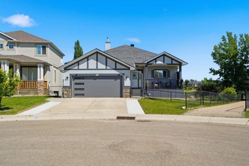 124 W Creek Glen, Chestermere, AB, T1X1P8 | Card Image