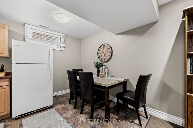 1158 Weller St, House other with 6 bedrooms, 2 bathrooms and 4 parking in Peterborough ON | Image 26