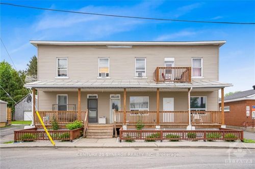 238 Alfred St, Prescott Russell, ON, K0B1L0 | Card Image