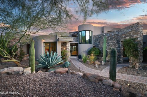 1106 W Tortolita Mountain Cir, Oro Valley, AZ, 85755-5975 | Card Image