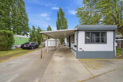 18 Log Ln, Richland, WA, 99354-1716 | Card Image