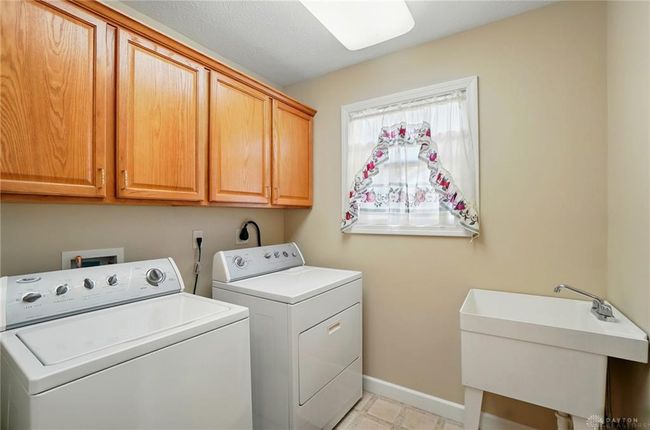 114 Millwood Village Dr, House other with 3 bedrooms, 2 bathrooms and null parking in Englewood OH | Image 31