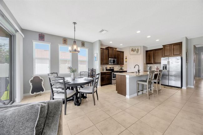 5624 Fisher Glen Loop, House other with 4 bedrooms, 4 bathrooms and null parking in WESLEY CHAPEL FL | Image 13
