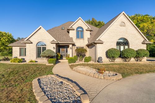 2349 Brierwood Trl, Sidney, OH, 45365-3721 | Card Image