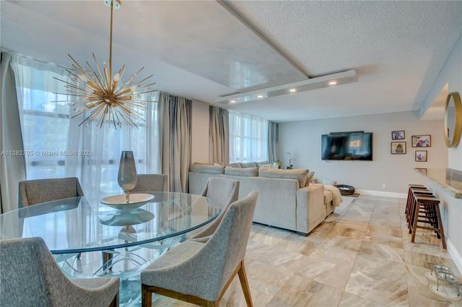 231 - 600 Parkview Dr, Condo with 3 bedrooms, 2 bathrooms and null parking in Hallandale Beach FL | Image 12