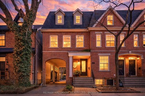 30B De Grassi St, Toronto, ON, M4M2K3 | Card Image