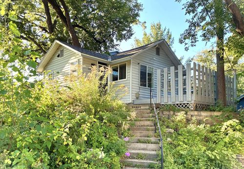 2339 Hemlock Ln N, Minneapolis, MN, 55441-4126 | Card Image