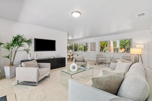 8260 Sw 133rd St, Pinecrest, FL, 33156-6632 | Card Image