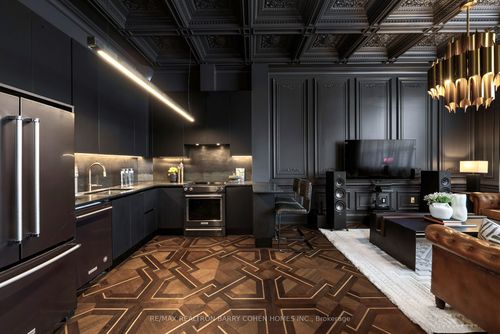 116-1001 Roselawn Ave, York, ON, M6B4M4 | Card Image