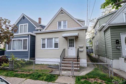 54 Anderson Ave, Wallington, NJ, 07057-1017 | Card Image