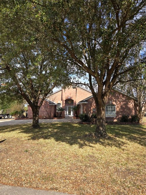 13998 Shoreline Dr, Willis, TX, 77318-5291 | Card Image