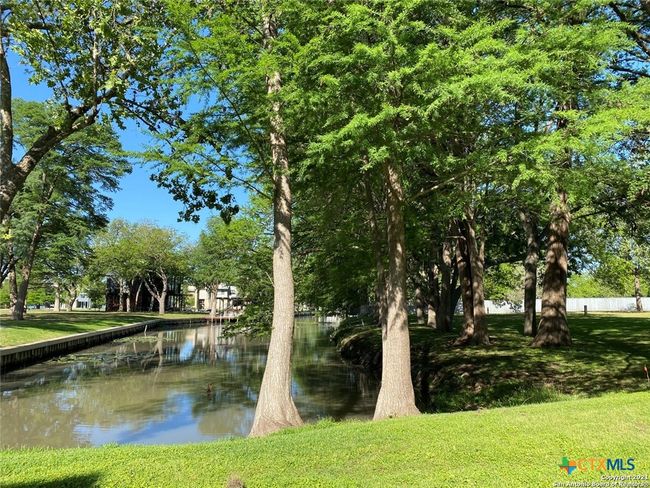 114 Cypress Way, House other with 4 bedrooms, 5 bathrooms and null parking in Mcqueeney TX | Image 8