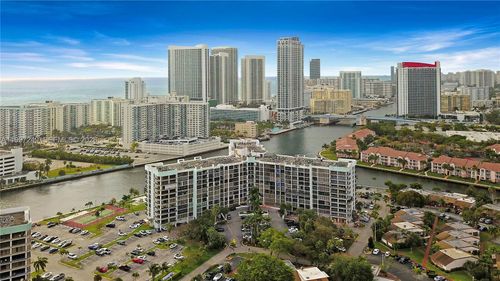 apt-226-200 Leslie Dr, Hallandale Beach, FL, 33009-7302 | Card Image