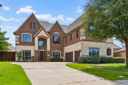 4136 Choctaw Dr, Carrollton, TX, 75010-2302 | Card Image