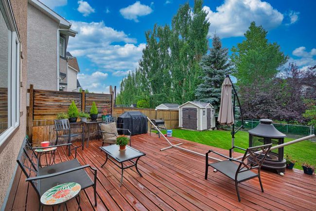 11 Chapala Terrace Se, Home with 4 bedrooms, 3 bathrooms and 4 parking in Calgary AB | Image 43