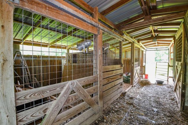 1083 County Road 147, House other with 3 bedrooms, 2 bathrooms and 2 parking in Alvin TX | Image 26