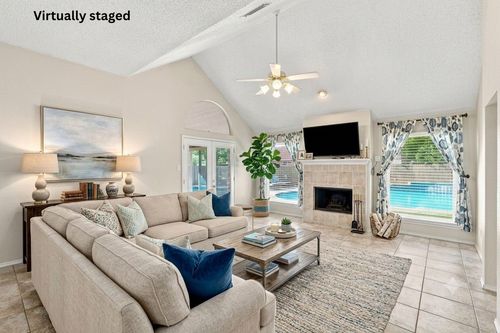 316 Willow Creek Ln, Glenn Heights, TX, 75154-1440 | Card Image