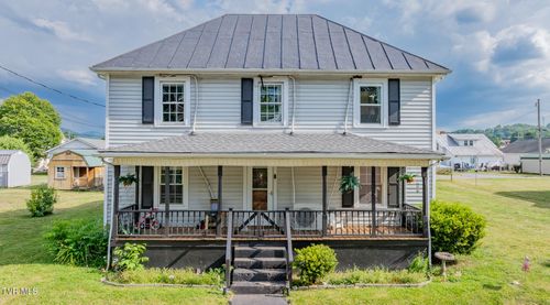 314 Merry Dr, Elizabethton, TN, 37643-2153 | Card Image