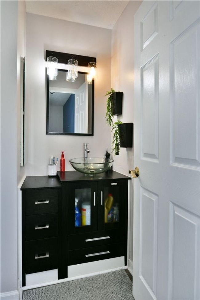 290 Shady Glen Dr, House other with 3 bedrooms, 2 bathrooms and null parking in Coraopolis PA | Image 39