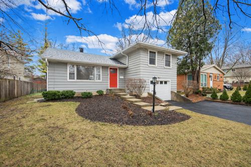 715 E Main St, Barrington, IL, 60010-4650 | Card Image