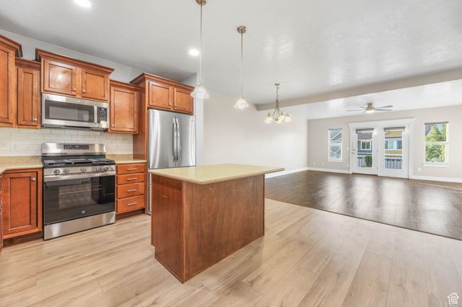 New Range and Microwave | Image 13