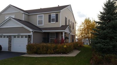 2251 - 2251 Flagstone Lane, Townhouse with 2 bedrooms, 1 bathrooms and 1 parking in Carpentersville IL | Image 1