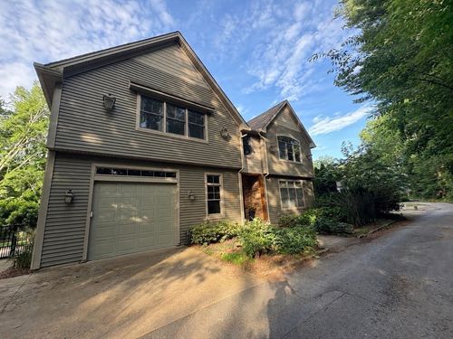20 Bungalow Pt, Wilbraham, MA, 01095-1608 | Card Image