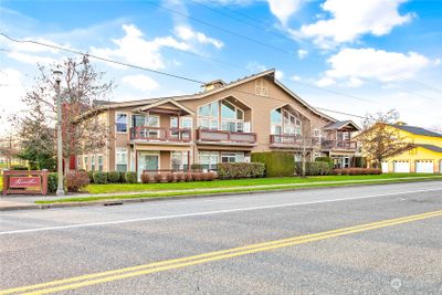 203 - 300 Homestead Boulevard, Condo with 3 bedrooms, 2 bathrooms and null parking in Lynden WA | Image 3