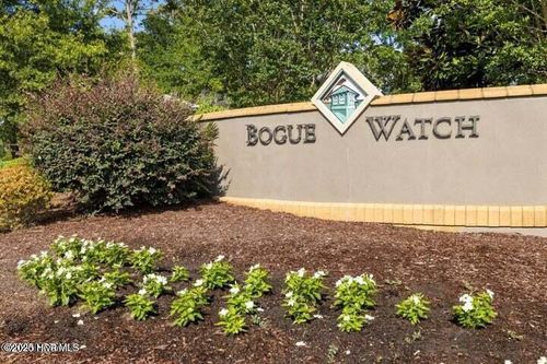 529 Sanders Ln, Newport, NC, 28570-0106 | Card Image