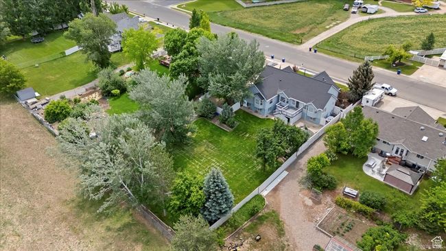 Aerial view of property and surrounding area featuring nearby suburban area | Image 34