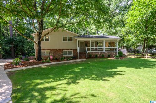 3560 Valley Cir, Vestavia, AL, 35243-4604 | Card Image