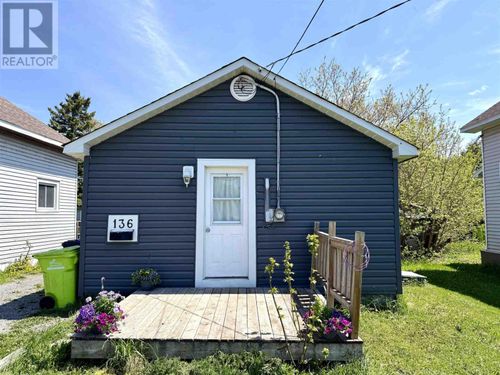 136 Carufel Ave, Sault Ste. Marie, ON, P6C4T6 | Card Image
