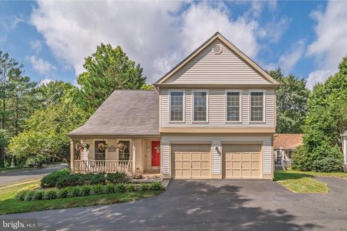 307 Foxridge Dr Sw, LEESBURG, VA, 20175-2511 | Card Image