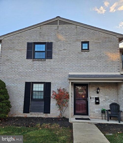 6 Providence Forge Rd, ROYERSFORD, PA, 19468-2903 | Card Image