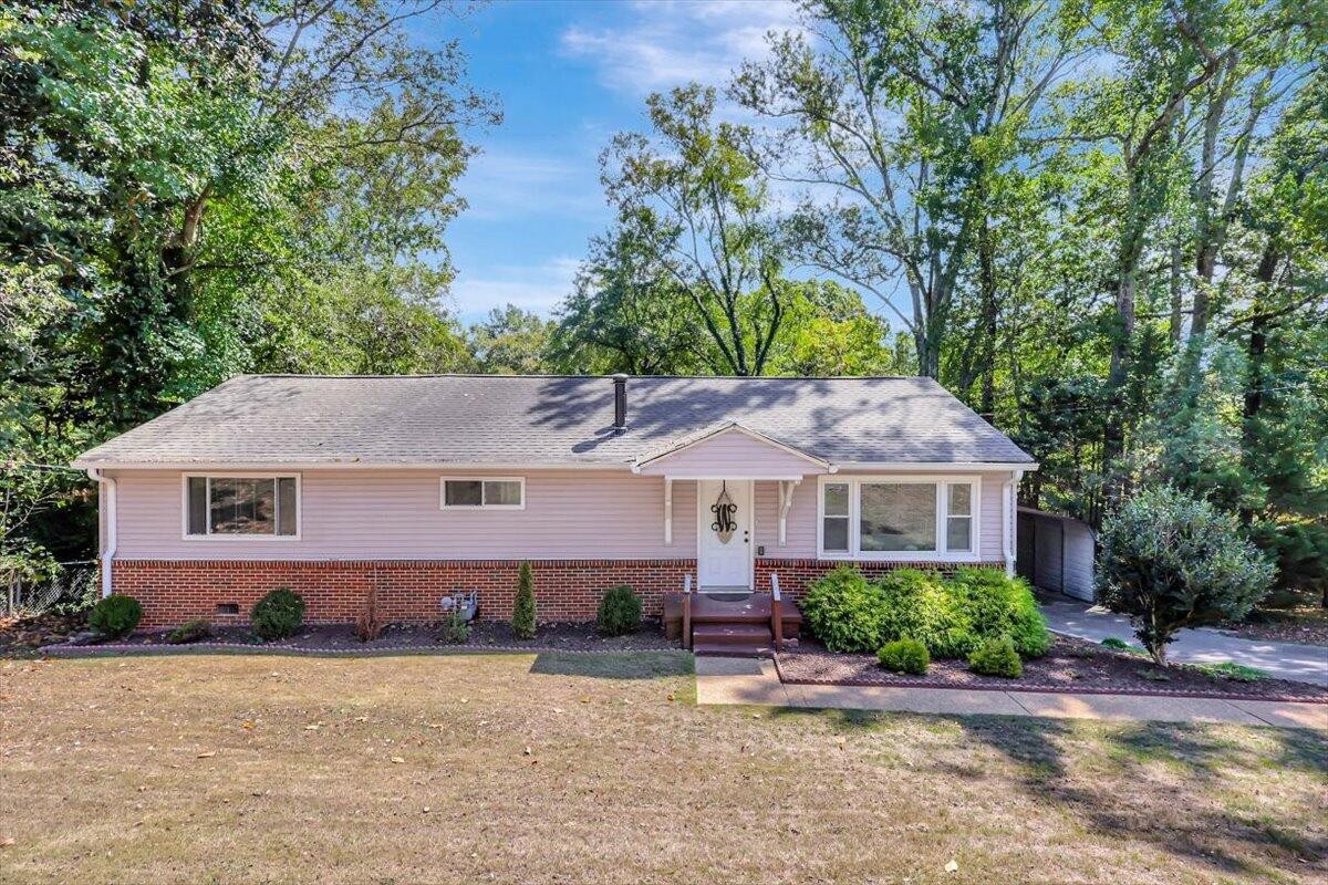 Hamill Rd, Hixson, TN 37343