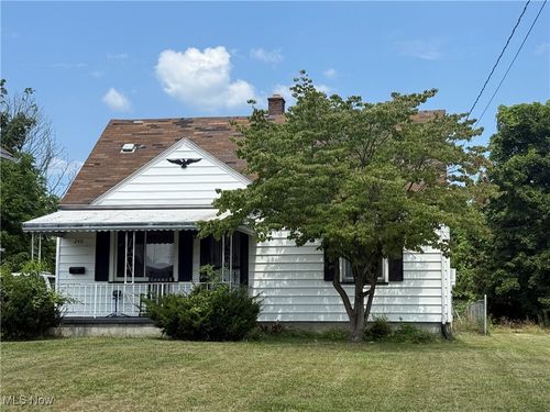 240 E Laclede Ave, Youngstown, OH, 44507-1551 | Card Image