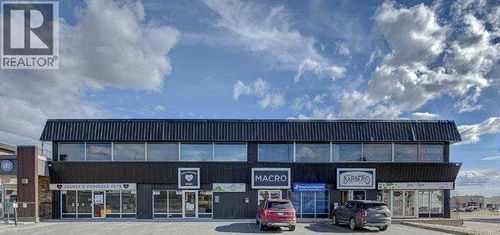 9823 116 Ave, Grande Prairie, AB, T8V4B4 | Card Image