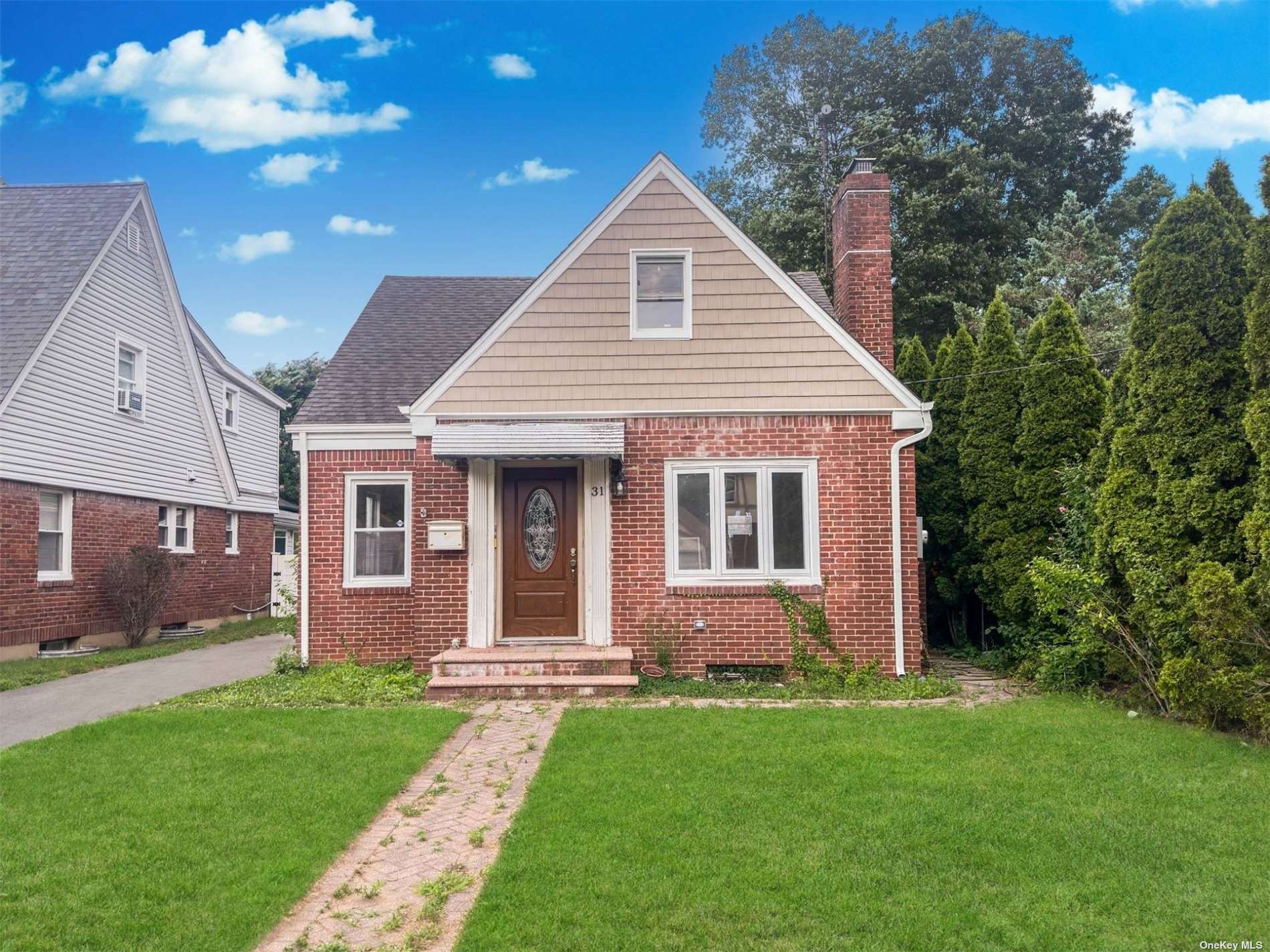Spencer Pl, Hempstead, NY 11550