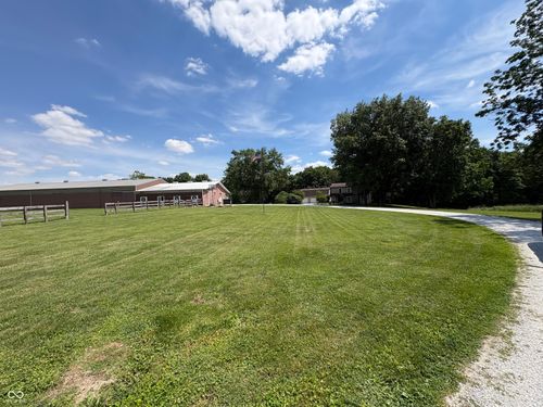 2827 W Wabash Chapel Rd, Covington, IN, 47932-8011 | Card Image