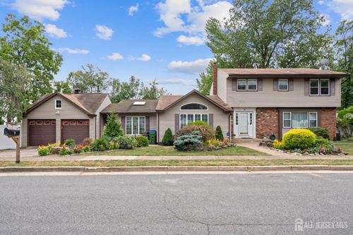 9 Marlin Ave, Edison, NJ, 08820-3164 | Card Image