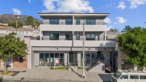 4-10032 Commerce Ave, Tujunga, CA, 91042-3593 | Card Image