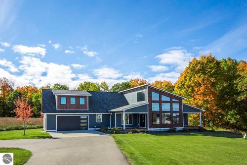4683 E Water View Dr, Lake Leelanau, MI, 49653-8432 | Card Image