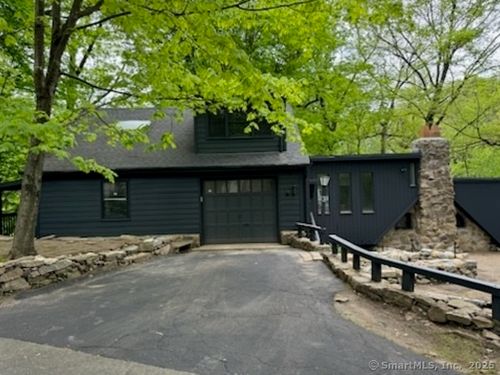 3 Topping Ln, Norwalk, CT, 06854-3418 | Card Image