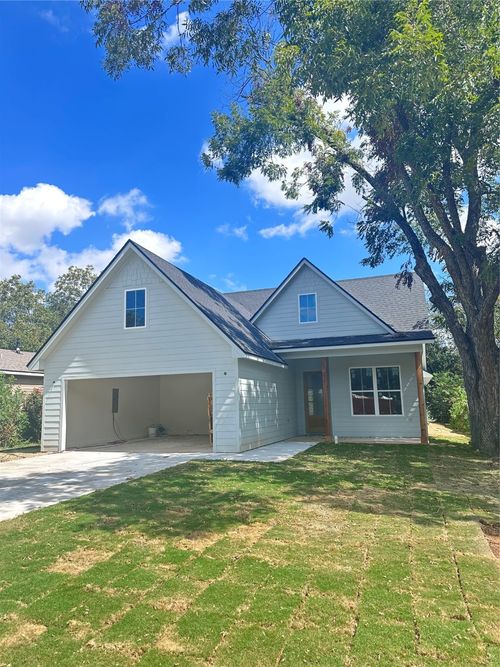 603 S Harrison St, West, TX, 76691-1723 | Card Image