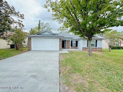 7870 Moss Pointe Trail W, House other with 3 bedrooms, 2 bathrooms and null parking in Jacksonville FL | Image 1