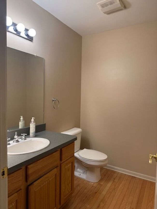 158 Tiffany Ln, Condo with 2 bedrooms, 3 bathrooms and null parking in Royal Oak MI | Image 11