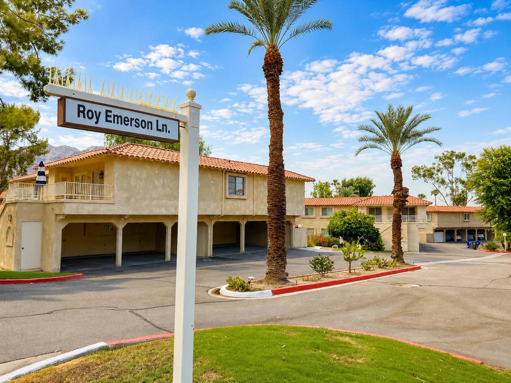 Residential in Palm Desert 3