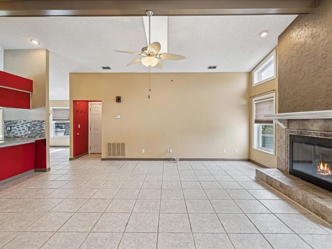 Family Room to Garage | Image 40