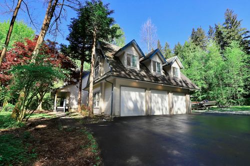 24150 132 Ave, Maple Ridge, BC, V4R2R7 | Card Image
